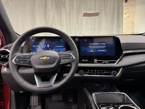 New 2026 Chevrolet Equinox LT w/ Safety and Technology Package AWD/4WD image 25