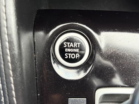 Used 2020 Nissan Kicks SV FWD image 19