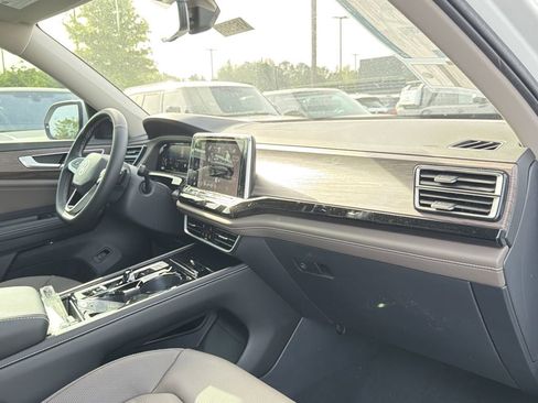 New 2026 Volkswagen Atlas SEL AWD/4WD image 21