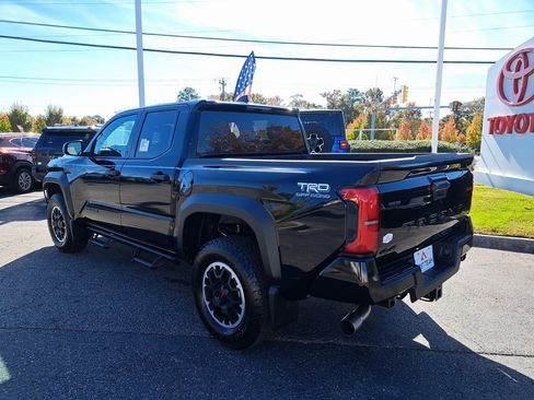 New 2025 Toyota Tacoma TRD Off-Road image 8