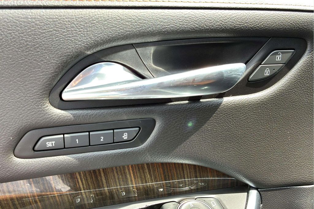 Used 2020 Cadillac XT4 Sport FWD image 12