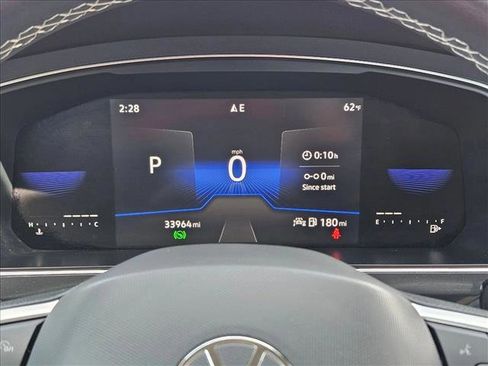 Used 2023 Volkswagen Tiguan SE FWD image 13