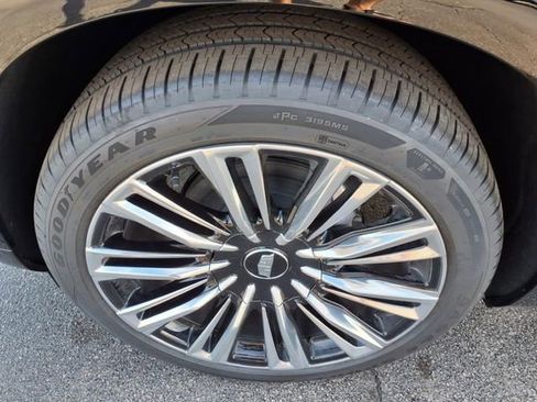 New 2026 Cadillac Vistiq Premium Luxury image 12