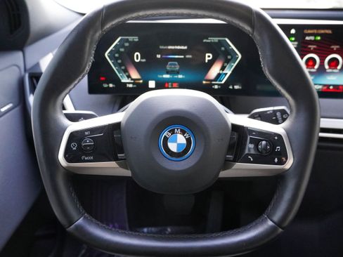 Used 2023 BMW iX xDrive50 w/ Ultimate Package 2 image 17