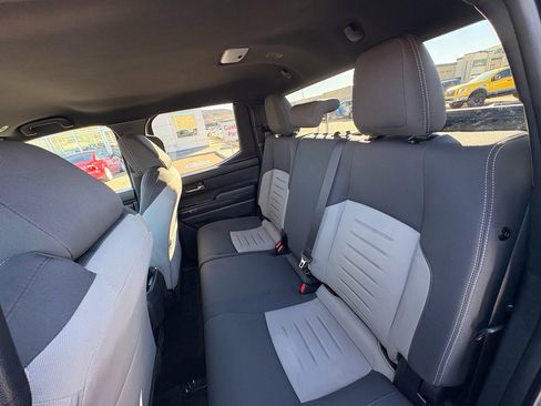 Used 2024 Toyota Tacoma TRD Off-Road image 12