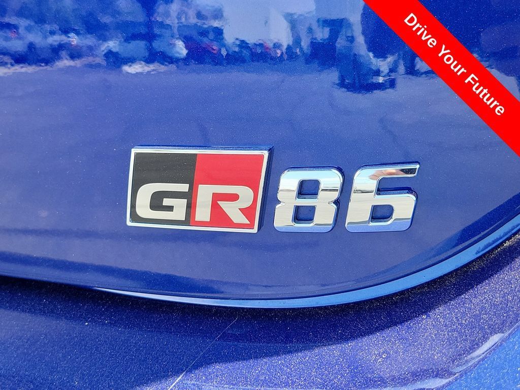 Used 2025 Toyota GR86 Premium w/ Performance Package RWD image 26