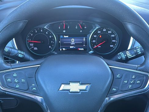 Used 2024 Chevrolet Equinox LS w/ LS Convenience Package image 32