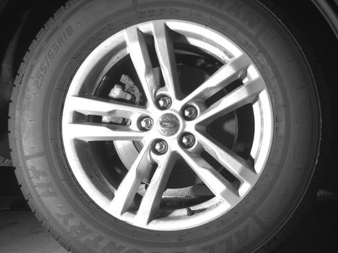 Used 2024 Ford Explorer XLT RWD image 15
