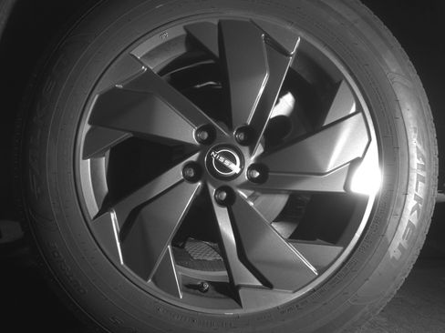 Used 2025 Nissan Rogue SV image 14