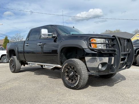 Used 2013 GMC Sierra 2500 SLE w/ SLE Preferred Package image 9