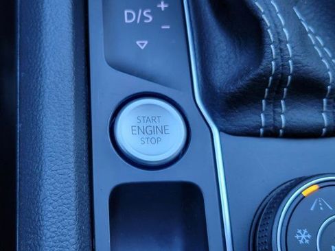 Used 2021 Volkswagen Atlas SEL image 22