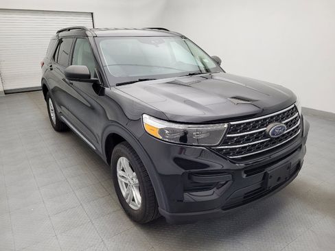 Used 2023 Ford Explorer XLT image 13
