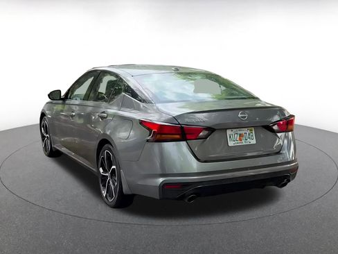 Used 2025 Nissan Altima 2.5 SR image 12