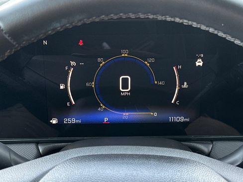 Used 2024 Chevrolet TrailBlazer LT w/ Convenience Package image 32