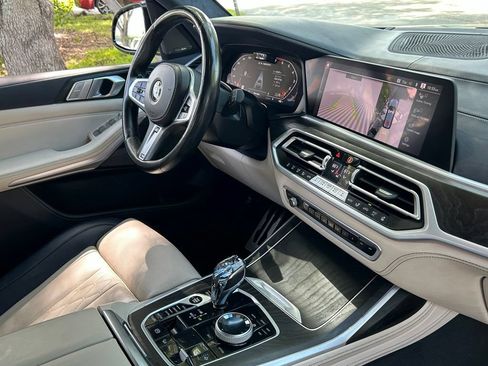 Used 2021 BMW X7 M50i AWD/4WD image 48