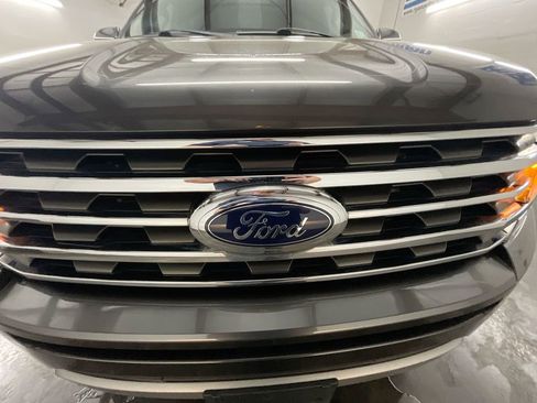 Used 2021 Ford Expedition XLT image 31