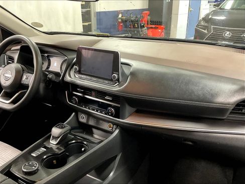 Certified 2023 Nissan Rogue SV AWD/4WD image 14