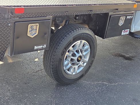 Used 2024 Chevrolet Silverado 2500 W/T w/ WT Convenience Package image 9