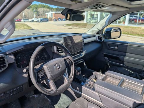 Used 2023 Toyota Tundra Limited image 18