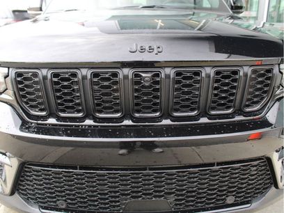 New 2025 Jeep Grand Cherokee Limited w/ Luxury Tech Group II