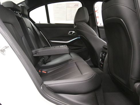 Used 2025 BMW 330i xDrive Sedan AWD/4WD image 24