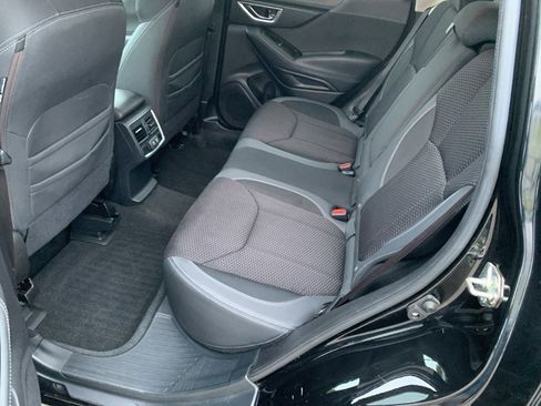Used 2019 Subaru Forester Premium image 11