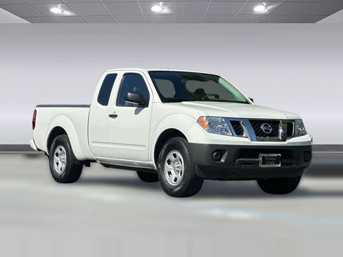 Used 2021 Nissan Frontier S w/ S Utility Package RWD image 7