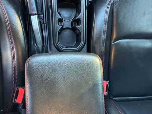 Used 2021 Jeep Wrangler Unlimited Rubicon w/ Xtreme Recon 35" Tire Package image 18