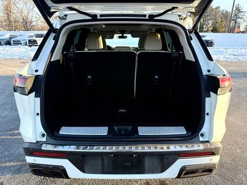 Certified 2023 INFINITI QX60 Luxe w/ Performance Audio Package image 22