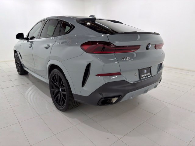 Used 2024 BMW X6 xDrive40i w/ Premium Package AWD/4WD image 3