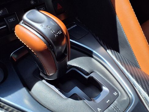 Used 2018 Nissan GT-R Premium w/ Premium Interior Package AWD/4WD image 22