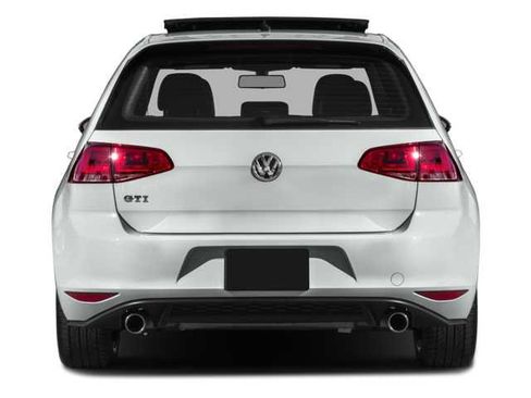 Used 2016 Volkswagen GTI SE w/ Lighting Package (SEL) FWD image 5