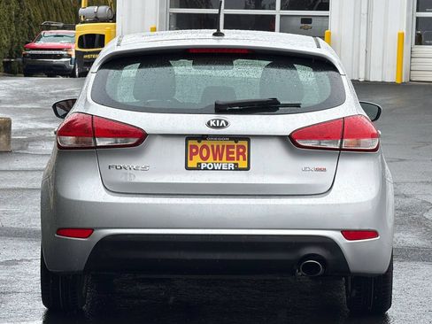 Used 2016 Kia Forte EX FWD image 4