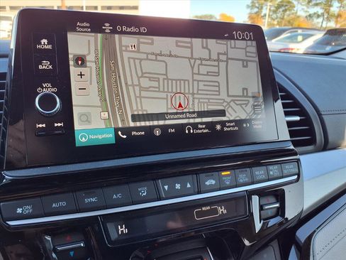 Certified 2025 Honda Odyssey Touring image 7