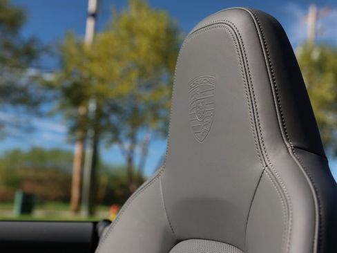 Used 2023 Porsche 911 Carrera w/ Sport Chrono Package image 15