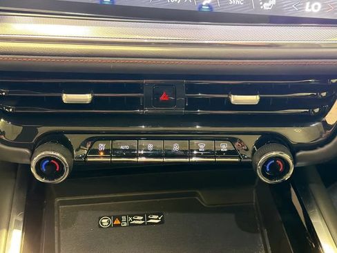 Used 2025 Chevrolet Tahoe RST w/ RST Capability Package AWD/4WD image 14
