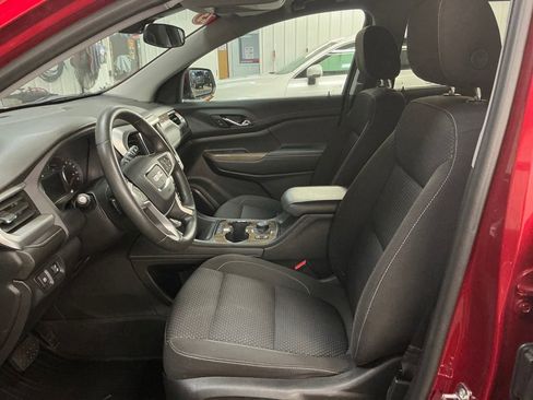 Certified 2023 GMC Acadia SLE w/ Driver Convenience Package image 14