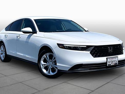 Used 2024 Honda Accord LX image 2