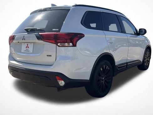 Used 2020 Mitsubishi Outlander LE AWD/4WD image 5