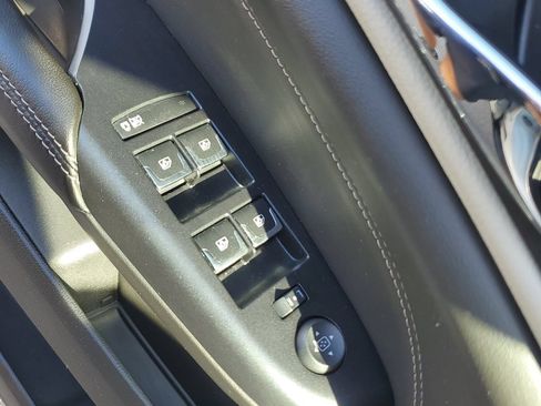 Used 2015 Cadillac SRX FWD image 22