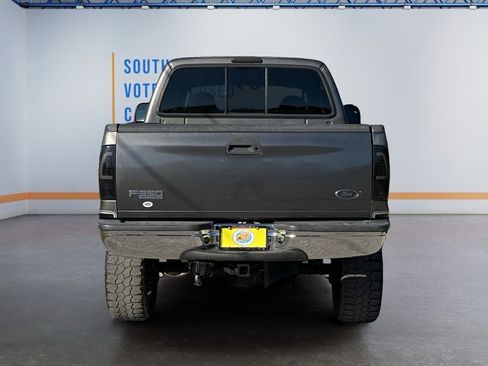 Used 2003 Ford F350 XL image 4