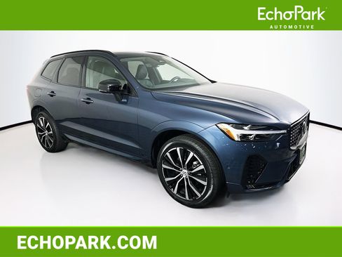 Used 2025 Volvo XC60 B5 Plus image 1
