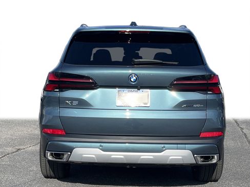 New 2026 BMW X5 xDrive50e w/ Climate Comfort Package image 27