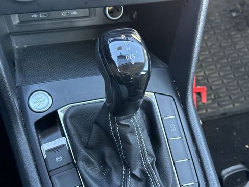 Used 2022 Volkswagen Taos S image 25