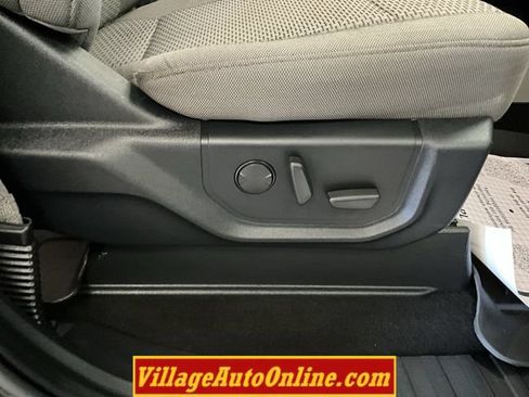 Used 2020 Ford F150 XLT w/ Equipment Group 302A Luxury AWD/4WD image 36