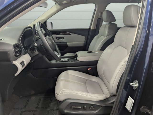 Certified 2024 Honda Pilot Touring image 12