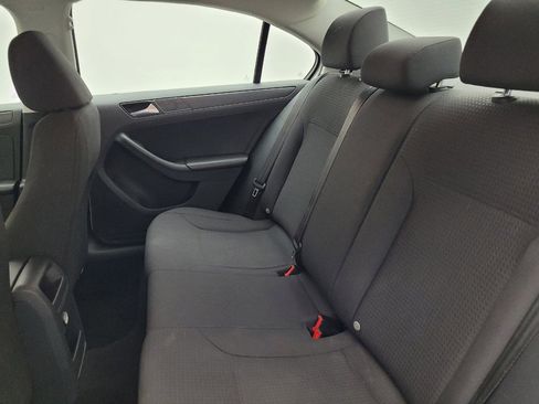 Used 2016 Volkswagen Jetta S image 18