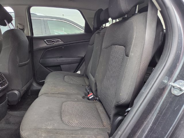 Used 2023 Kia Sportage LX AWD/4WD image 11