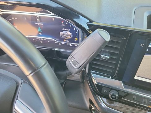 Used 2025 Chevrolet Silverado 1500 LT image 31