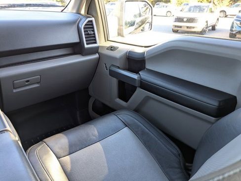 Used 2018 Ford F150 XLT image 18